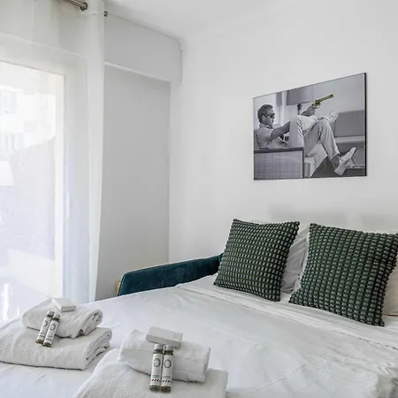 Apartment Charming In Residential Neighbourhood